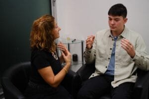 séance Keren live Une thérapie et un accompagnement du patient tout au long de son traitement.