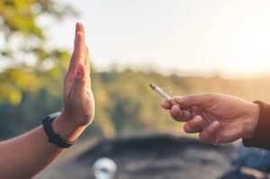 Copie de 10 tabac – dire non à une cigarette (1) Arrêter de fumer et dites non à la cigarette.