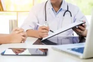 1918 Un traitement médicamenteux doit toujours suivre le prescription du médecin.