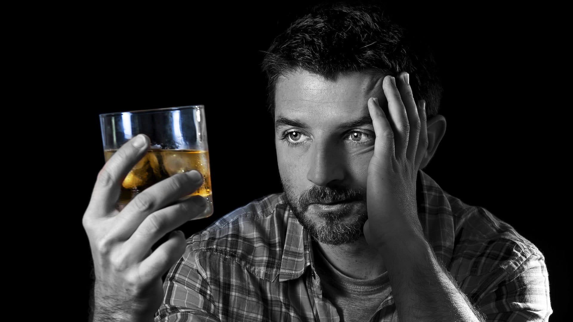 alcoholic-beverage-alcoholism Soigner son addiction à l’alcool