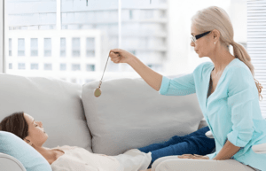 hypnotherapy-2-1024×660 L'hypnose est une technique formidable pour influer sur le comportement et le mental d'une personne.