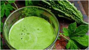 Le jus de feuilles de courge amère est très bénéfique dans le traitement de l'alco-dépendance.