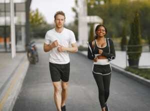 Pratiquer la course est une marque de bonne santé et de bien-être.