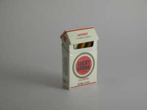 426036696_b23fc379ec_b Lucky Strike: une marque de cigarette américaine.