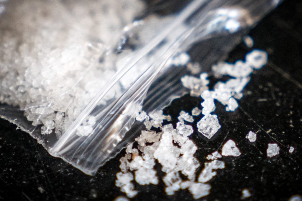 MicrosoftTeams-image-9-1024×683 Le speed drogue: sulfate d’amphétamine, une substance qui libère dans le système nerveux des neurotransmetteurs tels que la dopamine, la noradrénaline.