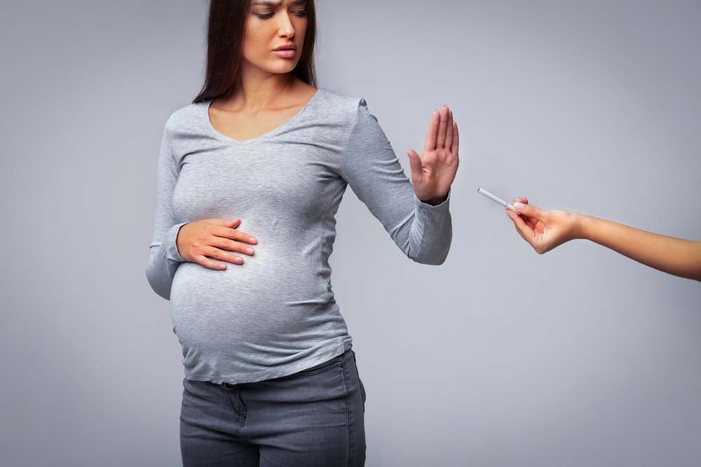 femme-enceinte-qui-fume-danger-arreter-de-fumer-avec-laserostop-laser-anti-tabac En cas de grossesse